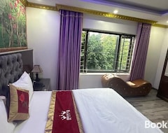 Khách sạn Hoang Gia Long Bien Hotel (Hà Nội, Việt Nam)
