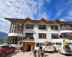 Hotel The White Castle Kargil (Kargil, Hindistan)