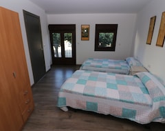 Casa/apartamento entero Accommodation In Cuntis Pontevedra, Spa, Holiday Tourism, Casa As Burgas (Cuntis, España)