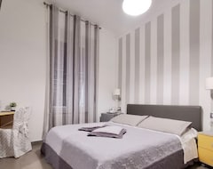Gæstehus Affittacamere e appartamenti - Rent rooms and Apartments Le Camere Nel Corso - ADULTS ONLY (La Spezia, Italien)