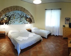 Hotel Masseria La Morella (Battipáglia, Italy)