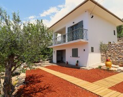 Koko talo/asunto Sea View Villa In Mani, Messinia (Kampos, Kreikka)