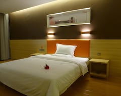 Hotel 7Days Premium Delingha Center Plaza Branch (Delingha, China)