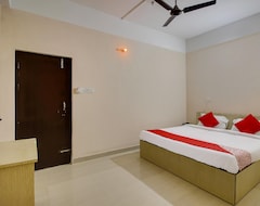 Hotel OYO Flagship 22252 Town & Country Inn (Guwahati, India)