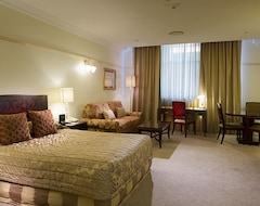 Khách sạn Royal Albert Hotel (Brisbane, Úc)
