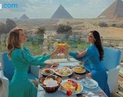 Khách sạn Royal Pyramids Residential (El Jizah, Ai Cập)