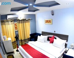 Remzy Hotel & Suites, Olomore (Ilaro, Nijerya)