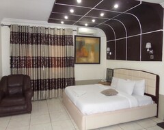 Hotel Prumssy (Lagos, Nigeria)
