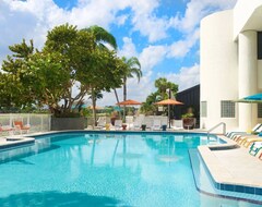 Khách sạn Relax & Unwind! 2 Units, Pool, Close To Port Of Miami Cruise Ship Terminals! (Miami, Hoa Kỳ)