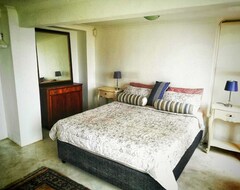Khách sạn Living On Bakoven Ocean (Cape Town, Nam Phi)