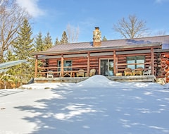 Entire House / Apartment Wonderful 3br Spring Lake Home W/expansive Porch (Squaw Lake, USA)
