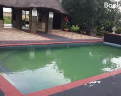 Khách sạn Loding Lodge (Siyabuswa, Nam Phi)