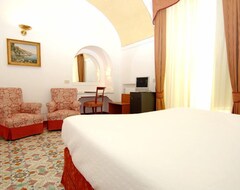 Hotel Luna Convento (Amalfi, İtalya)