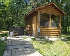 Entire House / Apartment Newly Remodeled Family-friendly Cabin. Beautiful And Fun In All Seasons! (Waubun, USA)
