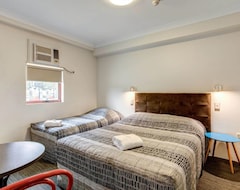 Khách sạn Arena Hotel Formerly Sleep Express Motel (Sydney, Úc)
