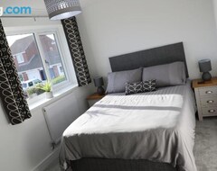 Casa/apartamento entero Modern, Newly-built, Two Double Bedroom House (Chepstow, Reino Unido)
