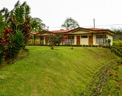 Khách sạn Termales Del Bosque & Hot Springs (Ciudad Quesada, Costa Rica)