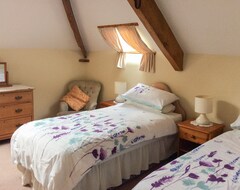 Toàn bộ căn nhà/căn hộ 4 Bedroom Accommodation In Hawkesbury Upton (Nailsworth, Vương quốc Anh)