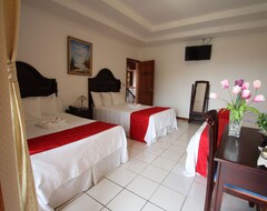 Khách sạn Hotel Los Pinos (Managua, Nicaragua)