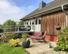 Toàn bộ căn nhà/căn hộ Family Accommodation For Animal Lovers With Garden, Terrace And Wifi (Brodersby, Đức)