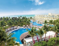 Hotel Azul Beach Resort Riviera Cancún by Karisma (Cancún, México)