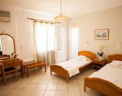 Hotel Olympia (Finikas, Greece)