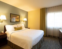 Candlewood Suites Raleigh Crabtree, An Ihg Hotel (Raleigh, USA)