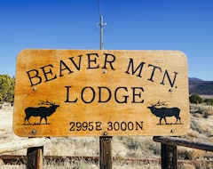 Tüm Ev/Apart Daire Family Reunion Lodge, Near Bryce & Zion Canyon,13 Bed, 9 Bath, Pool, 40 Acres (Beaver, ABD)