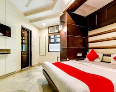 Khách sạn OYO 16888 Hotel Dollar Inn (Delhi, Ấn Độ)