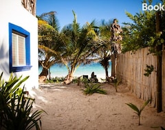 Pansiyon Villa Costa Maya Secluded off-grid Beachfront Apartment (Majahual, Meksika)