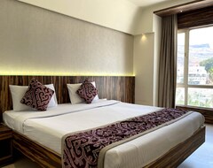 Khách sạn Hotel Grand Parivaar (Igatpuri, Ấn Độ)