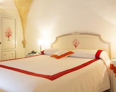 Hotel Relais Corte Palmieri & Il Chiostro - Residenza d'epoca (Gallipoli, Italy)