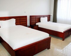 Khách sạn Greenyard Beach Hotel (Entebbe, Uganda)
