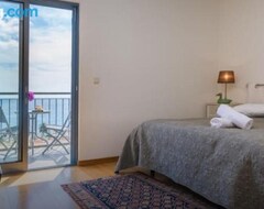 Toàn bộ căn nhà/căn hộ Triplex Terrasse Vue Exclusive Sur L Ocean ,wifi (Santa Cruz, Bồ Đào Nha)