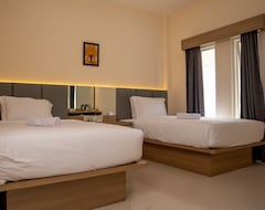 Khách sạn Luansa Klui Hotel (Senggigi Beach, Indonesia)
