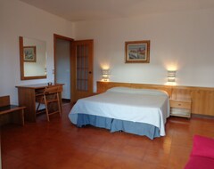 Khách sạn Residence Aurora (Albenga, Ý)
