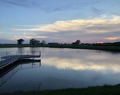 Entire House / Apartment Secluded Ranch House With Private 4 Acre Pond (Mabank, USA)