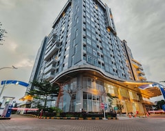 Khách sạn Escotel Amazana By Reccoma (Tangerang Selatan, Indonesia)