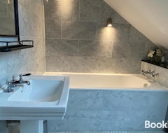 Cijela kuća/apartman Luxury Barn Conversion, 3 Bed, 3 Bath With Hot-tub (Bedford, Ujedinjeno Kraljevstvo)