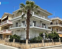 Koko talo/asunto Pearl Of Paralia Akrata (Akrata, Kreikka)