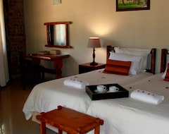 Hotel Lalapanzi Camp At Bonamanzi Game Reserve (Hluhluwe, South Africa)