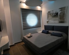 Tüm Ev/Apart Daire Luxurious 8 Bedroom Villa With Indoor & Outdoor Pools, Sauna, Cinema Room & More (Marsaskala, Malta)