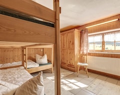 Toàn bộ căn nhà/căn hộ Detached holiday home for 12 persons with a private sauna (Eisfeld, Đức)
