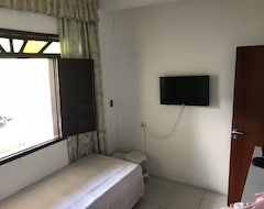 Entire House / Apartment House 4 Bedrooms, 2 Bathrooms, City Center (Lagoa Grande, Brazil)