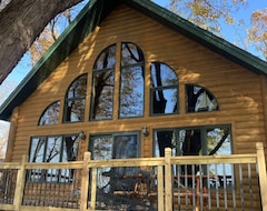Entire House / Apartment Gorgeous A Frame Cabin On Beautiful Lake Koronis (Paynesville, USA)
