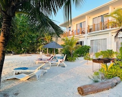 Khách sạn The Sunset Villa (Dhiffushi, Maldives)