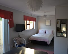 Otel Nat-Art Accommodation (Cape Town, Güney Afrika)