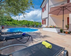 Cijela kuća/apartman Air-conditioned Apartment With Sauna, Whirlpool, Sea View, Pool, Wifi, Grill And Deck Chairs (Drenje, Hrvatska)