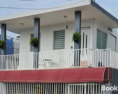 Toàn bộ căn nhà/căn hộ Urban Lodgings Two @ Roosevelt 457 (San Juan, Puerto Rico)