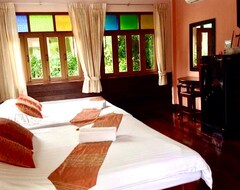 Resort Baansaranrom Amphawa (Samut Songkhram, Thailand)